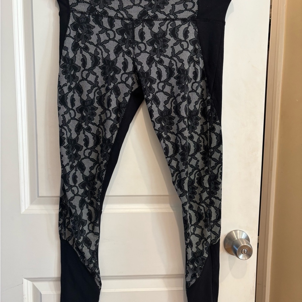 Cynthia Rowley Black Lace-Overlay Leggings